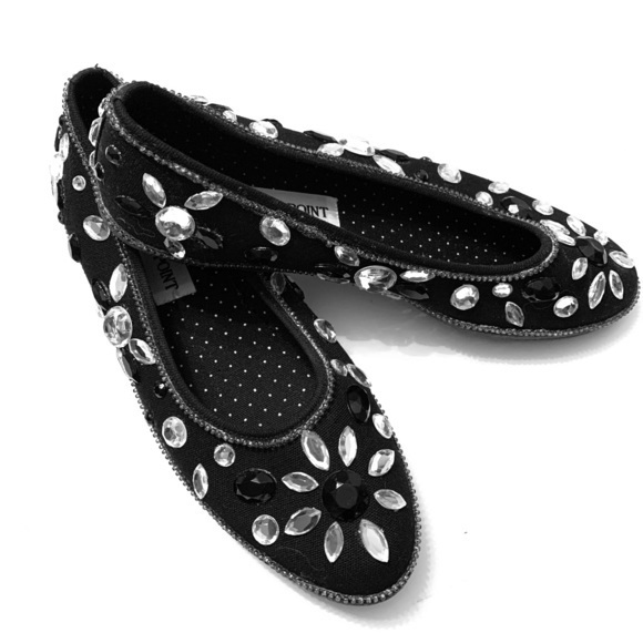 Perry Point Black Flat Shoes Size 8 1/2 NWOT - Picture 1 of 6